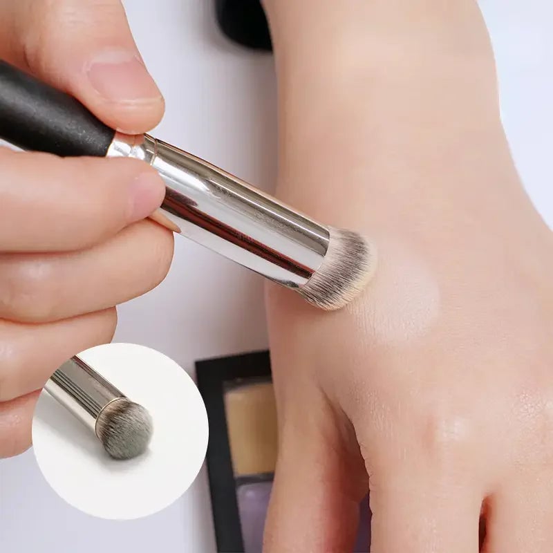 Dense Foundation Concealer Brush - Premium Contour Blending Tool