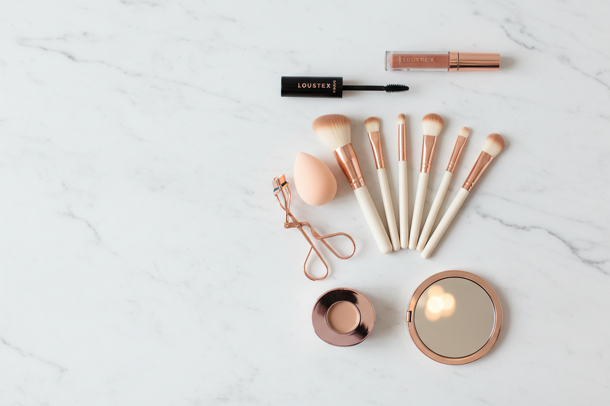 Everyday Makeup Tools Every Kit Needs