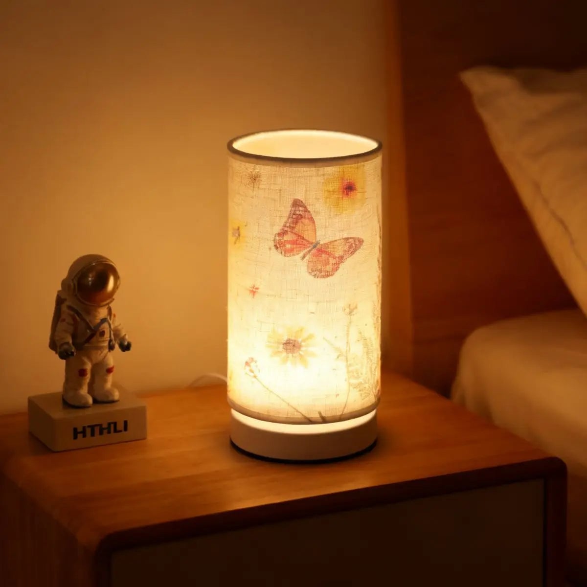Nordic Retro USB Table Lamp Fabric Shade Bedroom Study Lighting