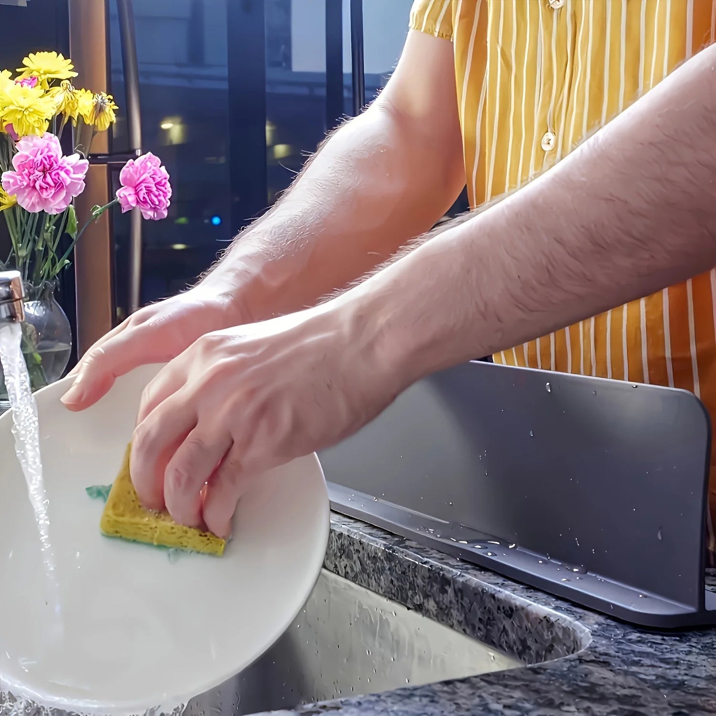 Silicone Sink Splash Guard - Kitchen Water Barrier