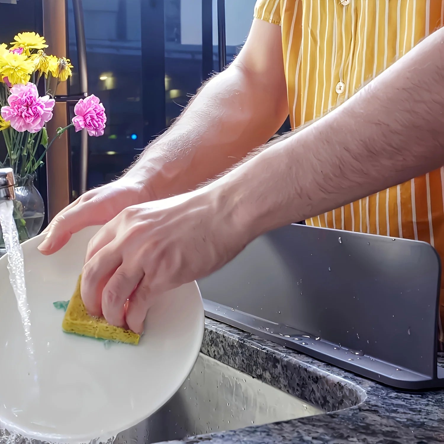 Silicone Sink Splash Guard - Kitchen Water Barrier