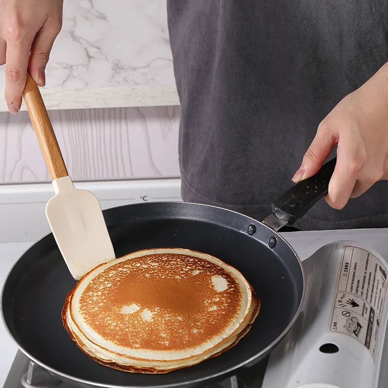 Silicone Cake Scraper Set with Wooden Handle - Baking Spatula Kit