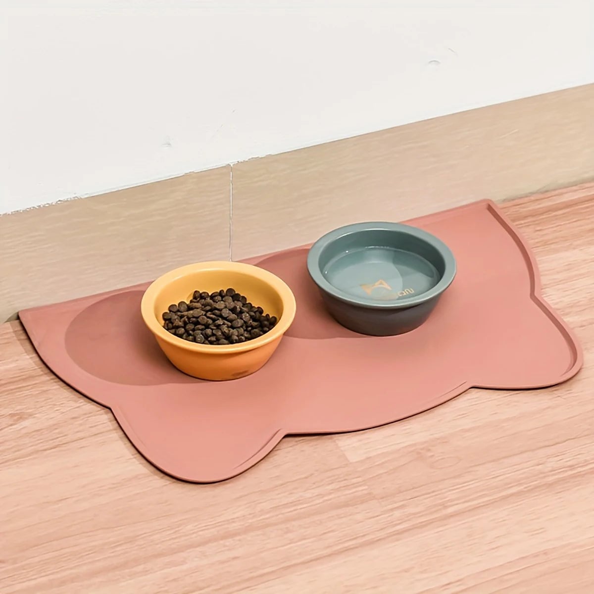 Silicone Non-Slip Pet Feeding Mat - Dog Cat Food Water Bowl Placemat