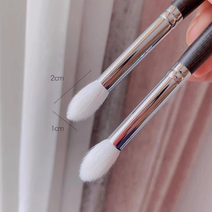 Natural Goat Hair Eyeshadow Blending Brush - Ebony Handle Makeup Tool