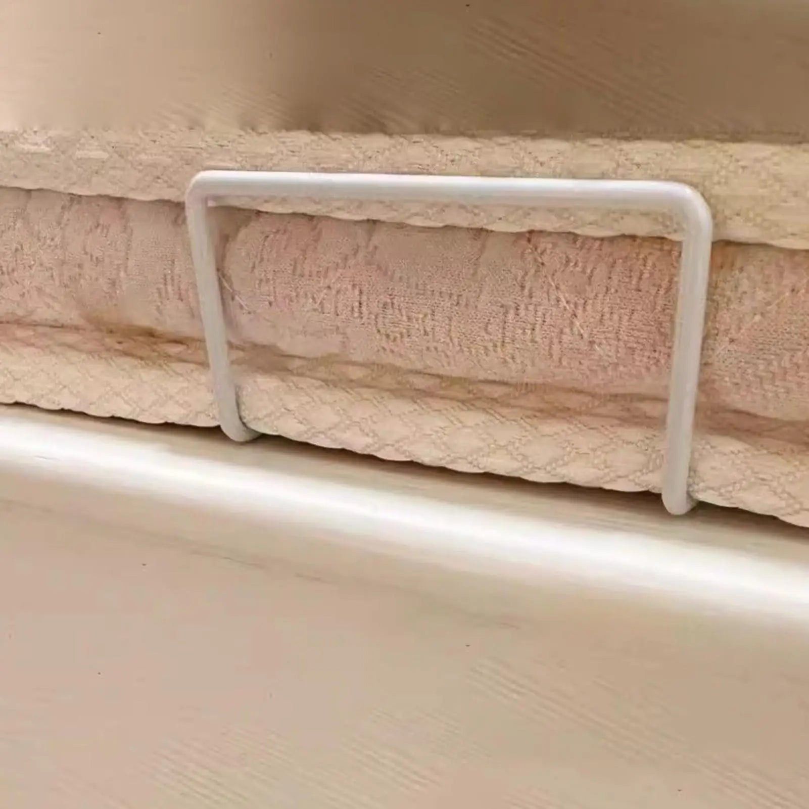 Metal Frame Mattress Slip Stopper - Easy Install Gripper Retainer