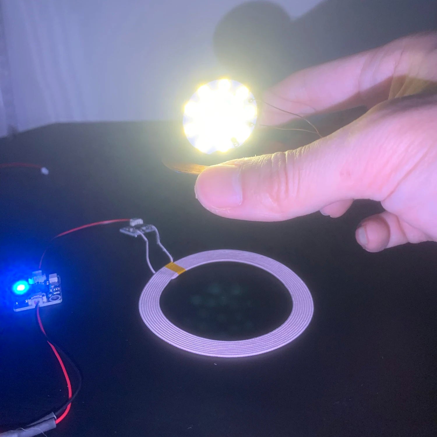 DC 12V Maglev Wireless Power Supply LED Lamp Transmitter Receiver