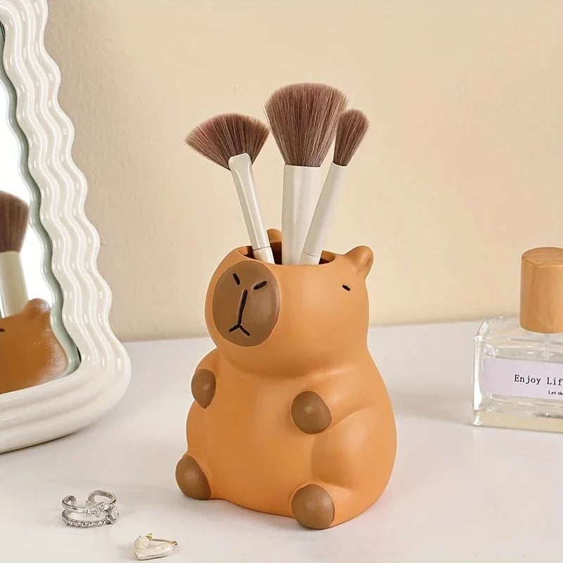 Capybara Desk Organizer - Pen Holder & Makeup Brush Storage