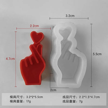 3D Mini Heart Silicone Candle Mold - DIY Craft Chocolate Plaster