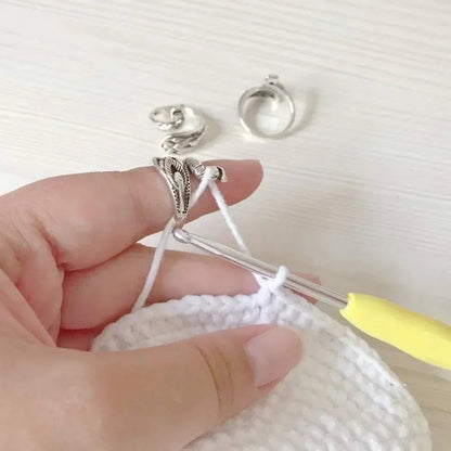 Adjustable Cat Ring Yarn Guide - Crochet Tension Control Thimble