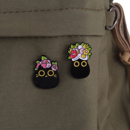Black Cat Enamel Pin - Big Eyes Kitten Brooch Lapel Badge Jewelry