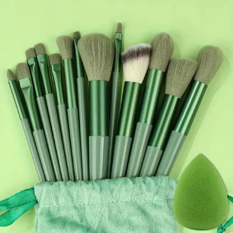 Professional Makeup Brush Set - Soft Kabuki Foundation Eyeshadow