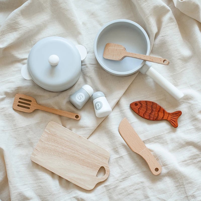 Wooden Kitchen Play Set - Chef Role Play Toys with Pots Pans & Food