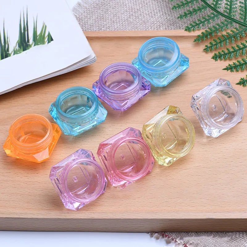 10pcs Diamond Shaped Cosmetic Cream Jars Refillable Travel Containers