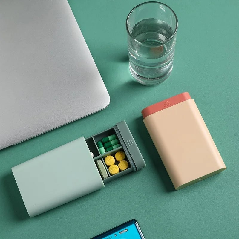 7-Day 6-Grid Portable Pill Organizer - Weekly Medicine Storage Case