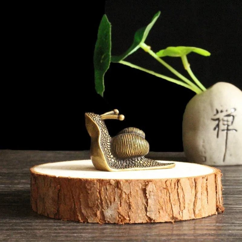 Pure Copper Mini Snail Tea Pet Figurine - Vintage Desktop Ornament