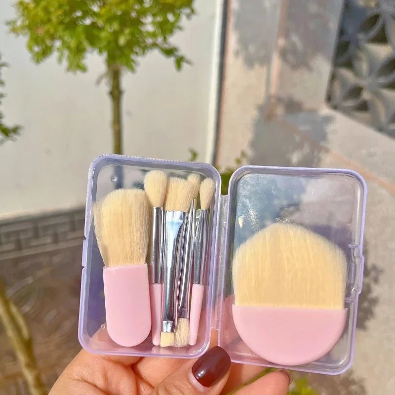 6-Piece Mini Travel Makeup Brush Set with Storage Box - Foundation