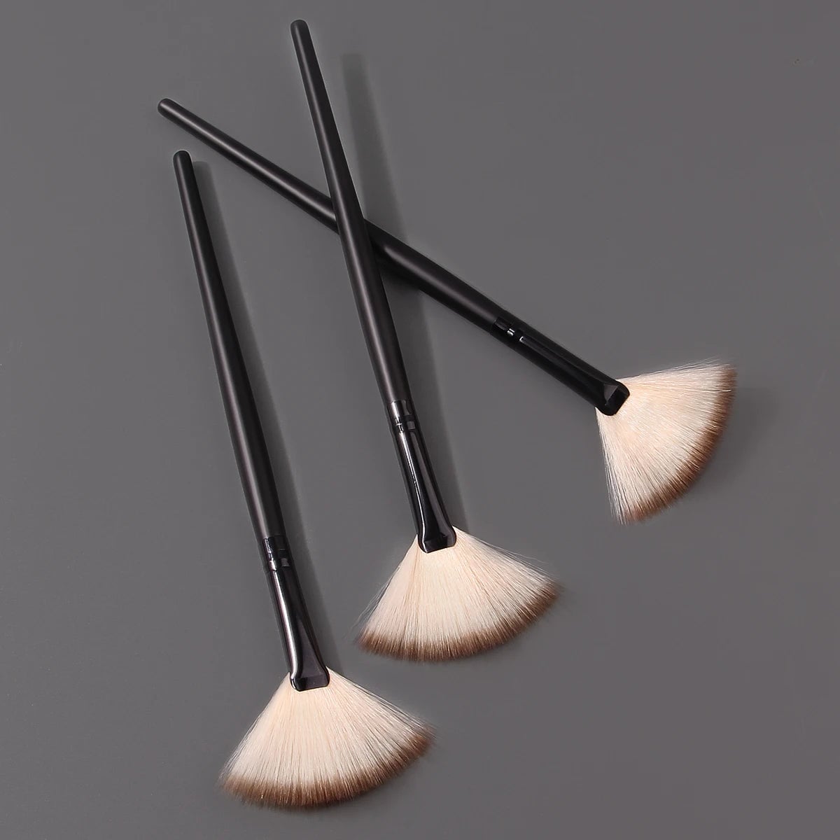 Professional Fan-Shaped Blush Powder Makeup Brush Set Multi-Purpose