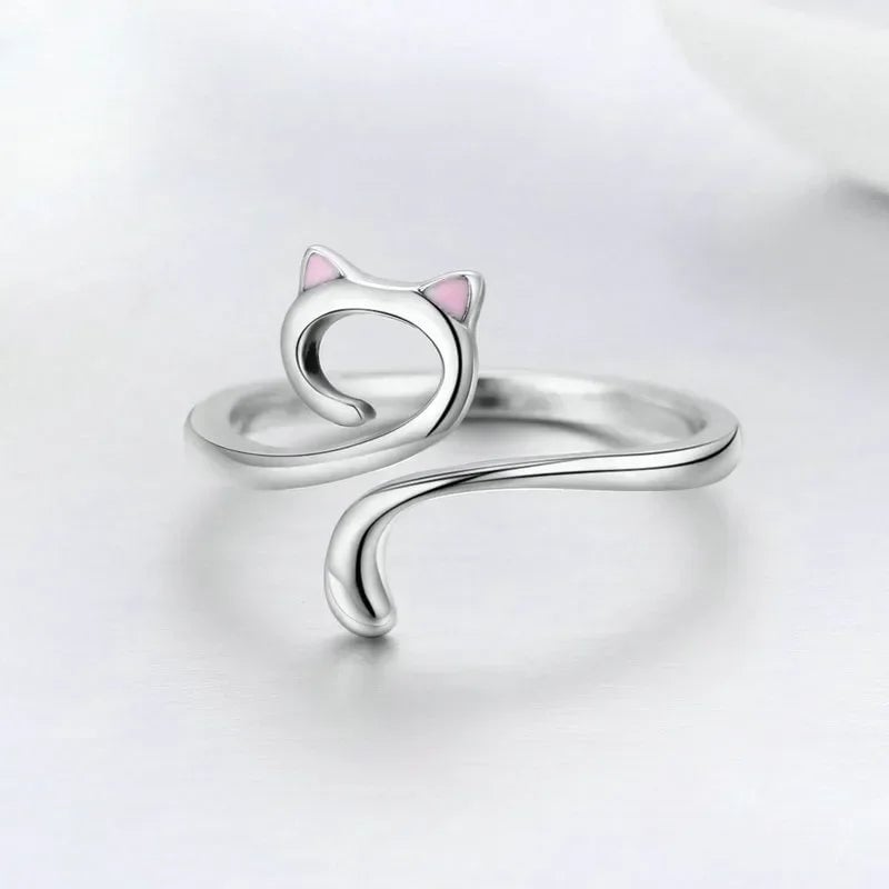 Adjustable Cat Ring Yarn Guide - Crochet Tension Control Thimble
