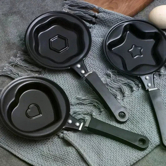 Heart-Shaped Cast Iron Mini Egg Fry Pan - Breakfast Pancake Omelette