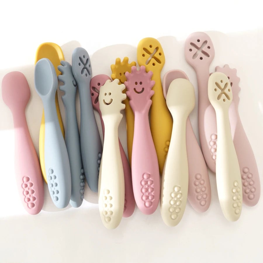 3PCS Baby Learning Spoons Set - Soft Silicone Weaning Cutlery