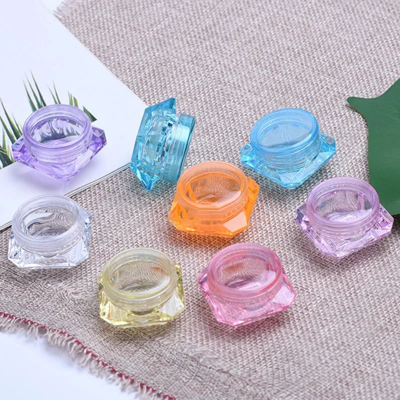 10pcs Diamond Shaped Cosmetic Cream Jars Refillable Travel Containers