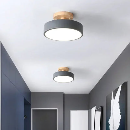 Nordic Wood Round Ceiling Light - Industrial Hallway Bathroom Lamp