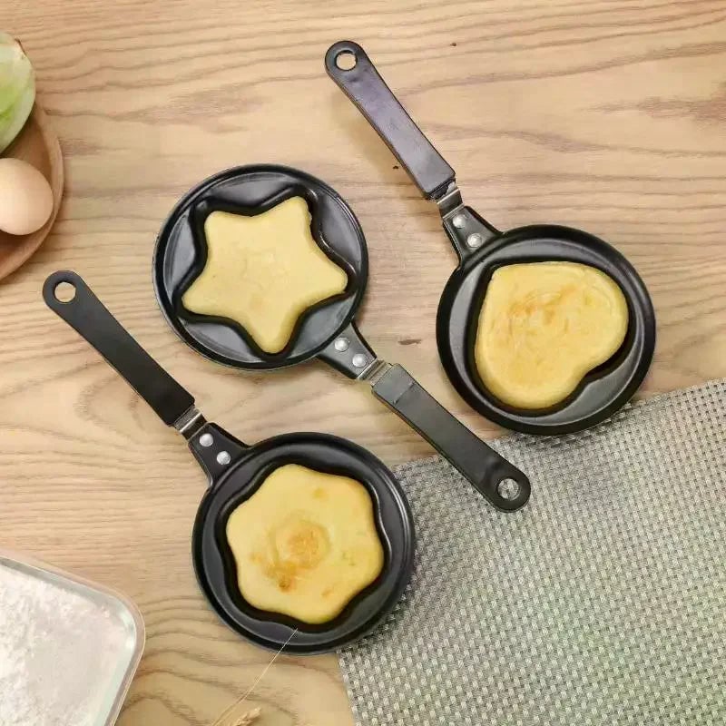 Heart-Shaped Cast Iron Mini Egg Fry Pan - Breakfast Pancake Omelette