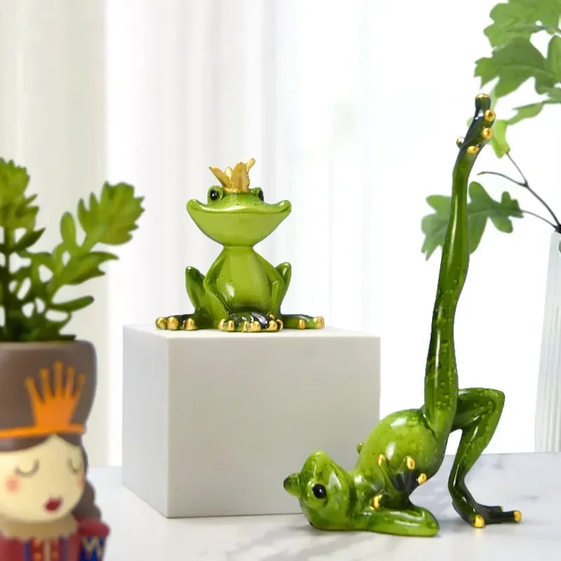Rustic Resin Yoga Frog Desktop Decoration Bookcase Ornament
